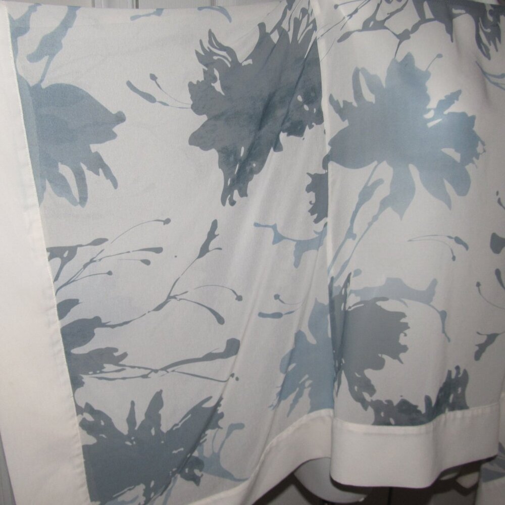 Wynne Layers Watercolor Bloom Draped Floral Poncho Cape Size L |Boho Chic Flowy - Picture 3 of 8